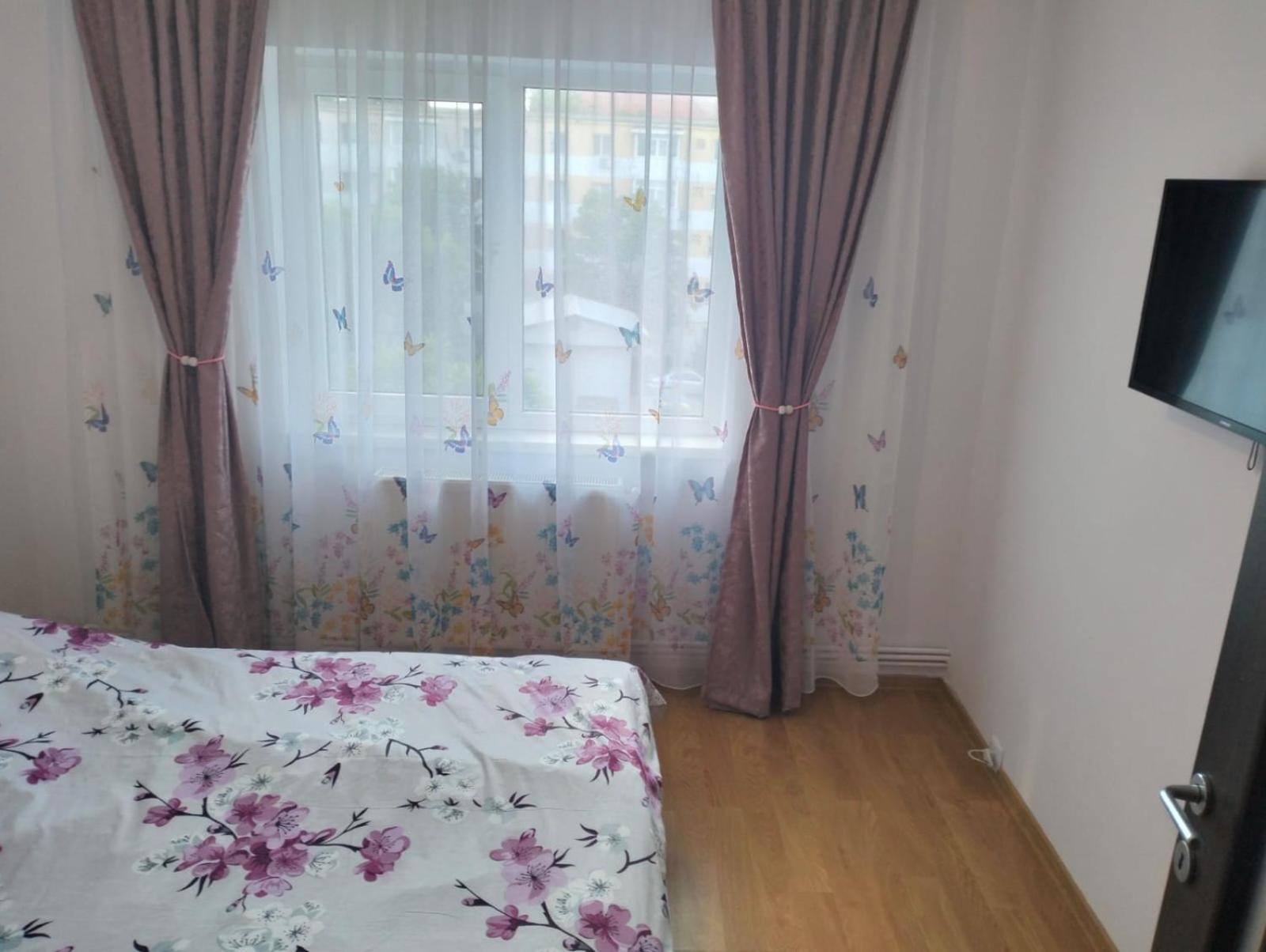 Apartament 3 Camere De Inchiriat Craiova Exterior photo